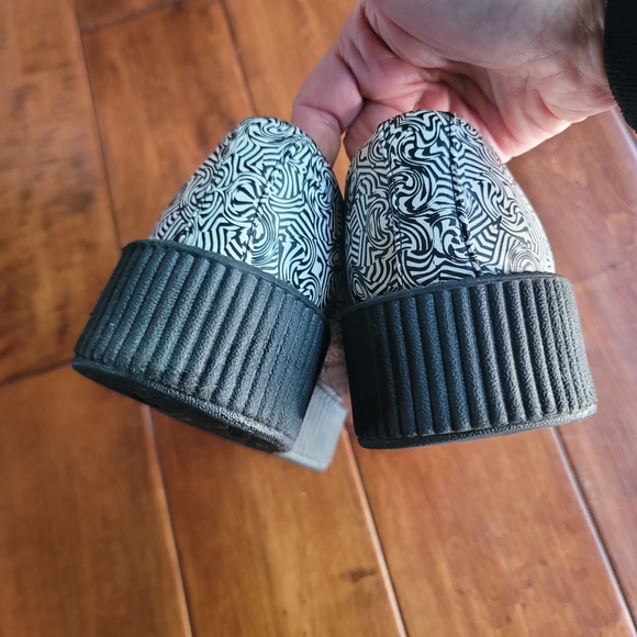 T.U.K Black And White Platform Creepers Size 7 - Picture 5 of 12